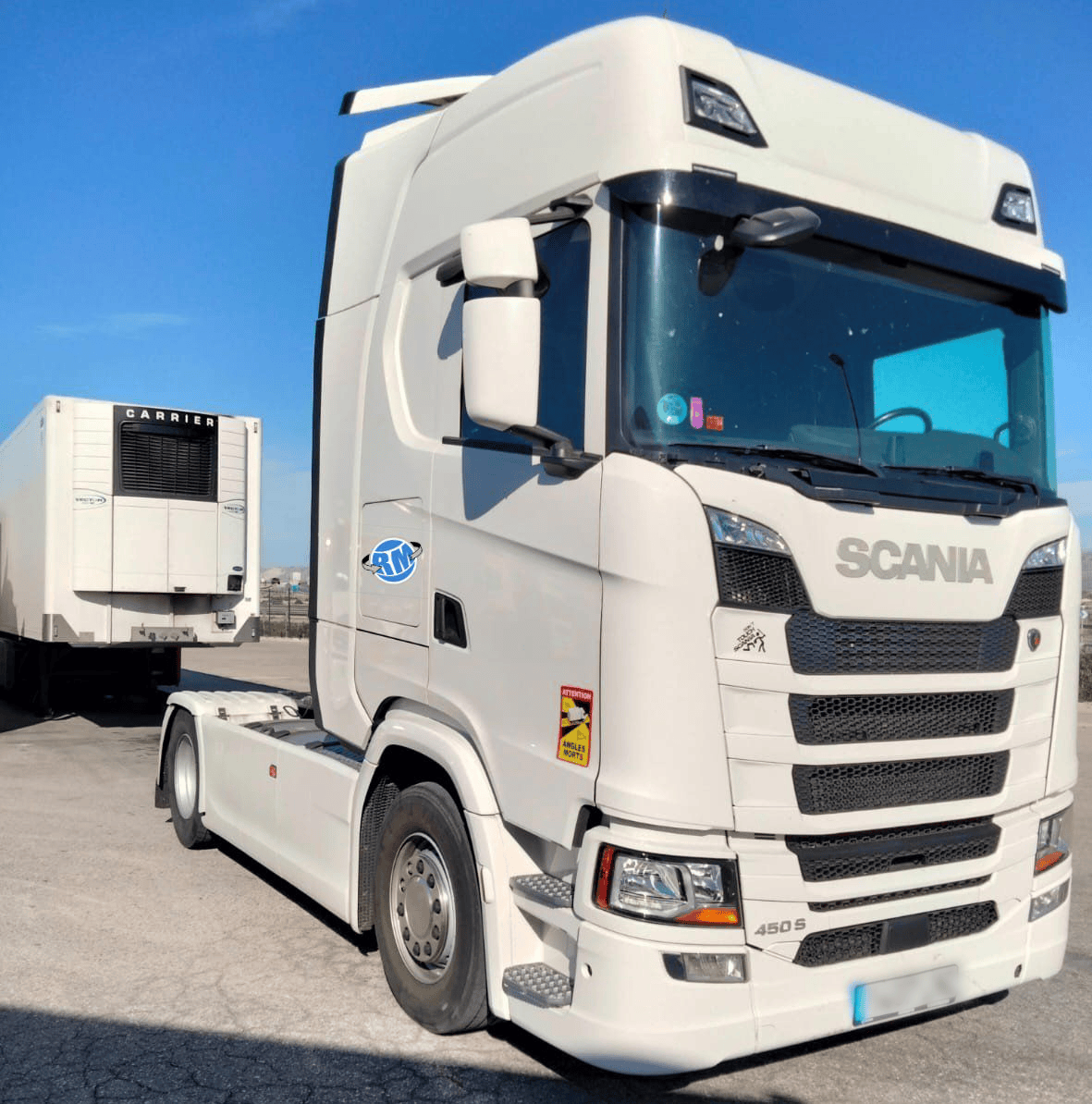 Camión transportes Rambla sobre nosotros